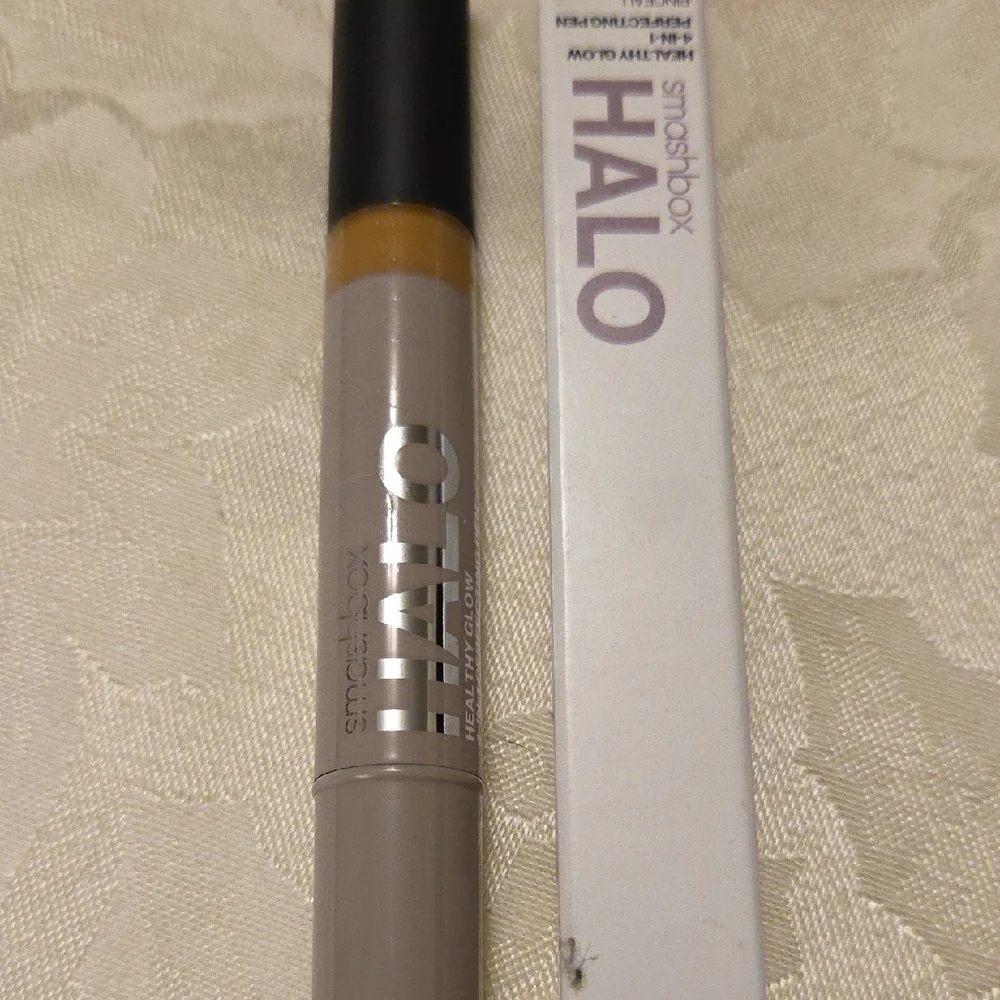 Smashbox Halo 4-in-1 Perfecting Pen - White